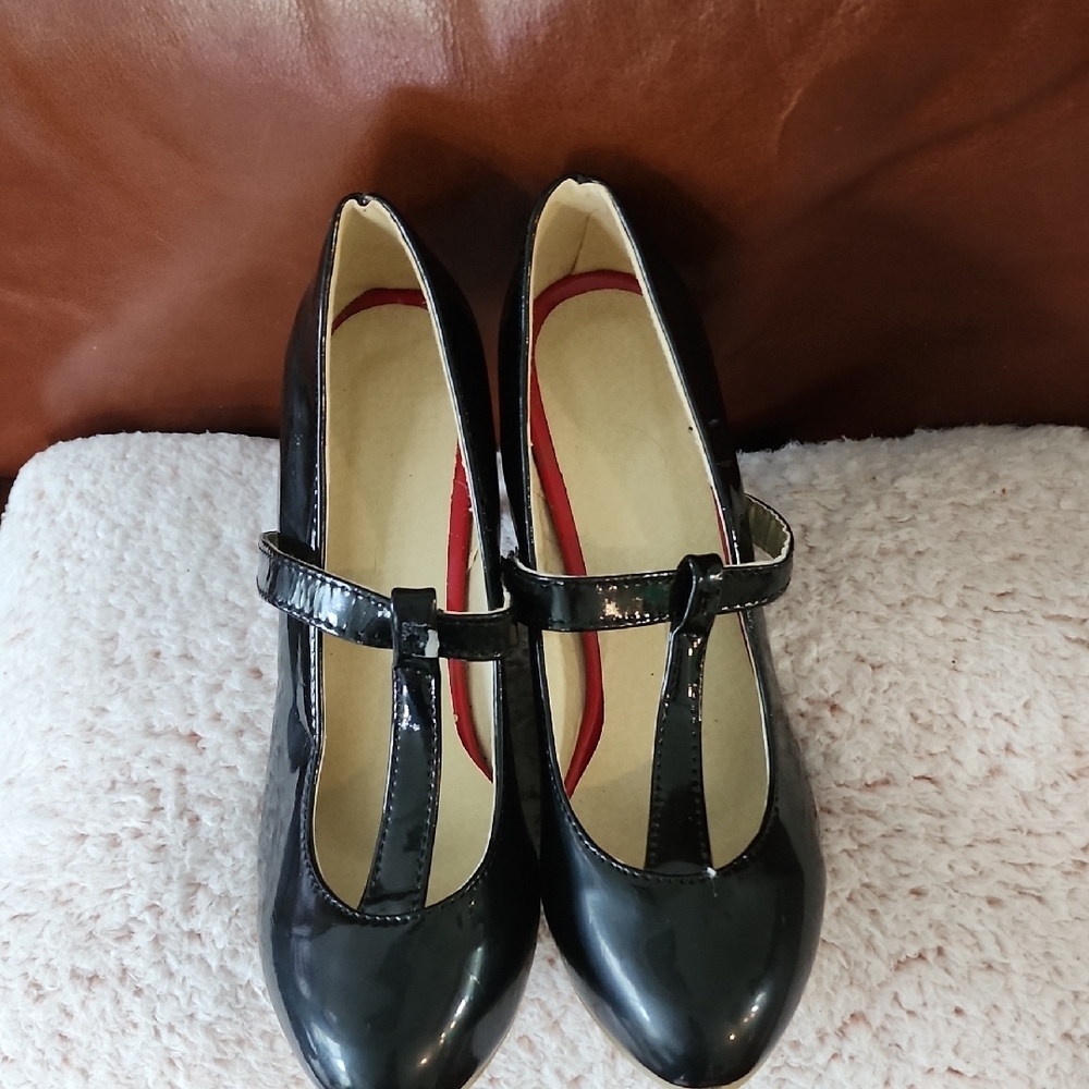 Sleek Black Mary Jane Women's Shoes